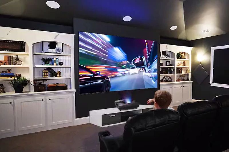 The Benefits of Using a Projector for Home Entertainment